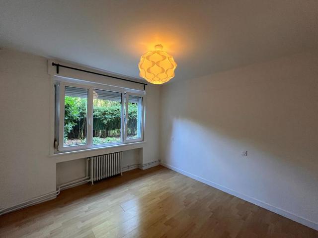 A LOUER: T3 à LILLE • • 1 175 €