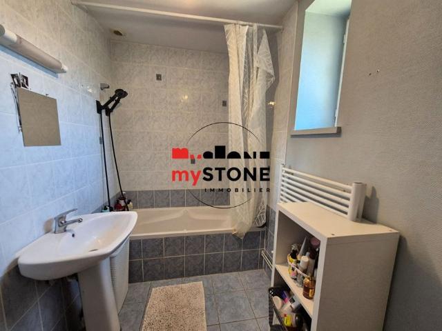 A LOUER – T3 Appartement Dompierre Sur Chalaronne avec jardin et stationnement