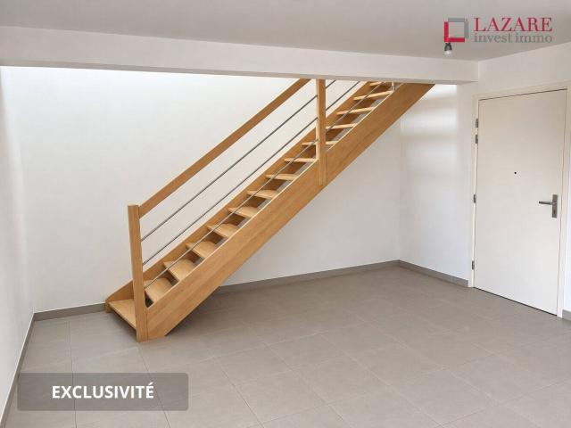 A LOUER T3 Duplex récent avec parking