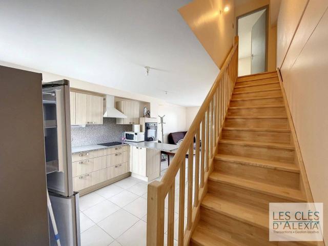 À louer – T3 duplex Stationnement – Loire sur Rhône