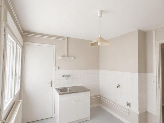 A louer t3 de 57m² avec balcon résidence fermée Nos biens à la location