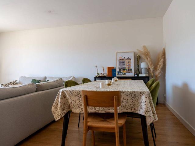 A louer T3 de 78m2 avec terrasse, stationnement et box Les Acca