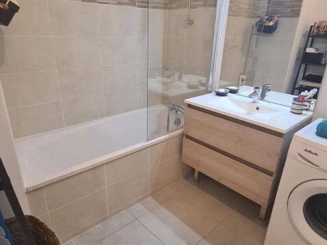 À louer – T3 récent de 62 m² avec terrasse de 18 m² et parking – Marseille 9e