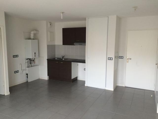 A louer T3 59.85 m2 Montussan centre