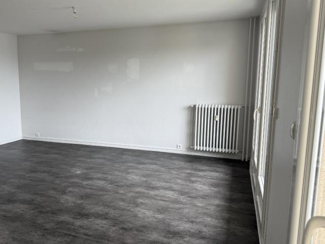 A LOUER TYPE 3 72 m² CHAUFFAGE INCLUS BD CHARLES ARNOULD