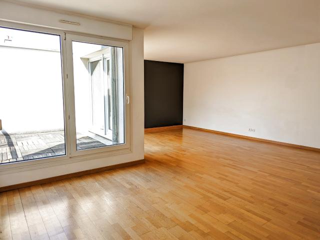 A LOUER TYPE 6 DUPLEX BOULEVARD DE LA PAIX