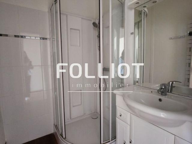 A LOUER TINCHEBRAY BOCAGE APPARTEMENT T3 EN PARFAIT �TAT AVEC PARKING