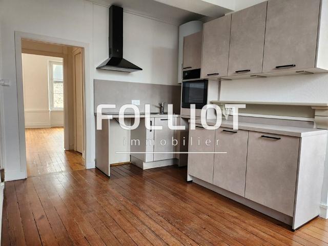 A LOUER TINCHEBRAY BOCAGE APPARTEMENT T3 EN PARFAIT TAT AVEC PARKING