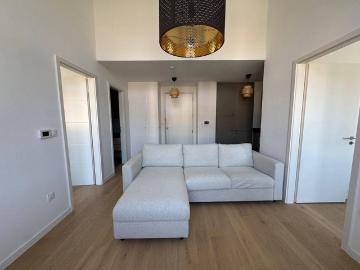 A LOUER ! Très beau 3 pièces dans une copropriété récente de grand standing avec ascenseur, disponible immédiatement