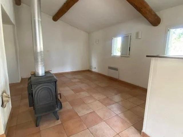 À louer – Très beau logement en pleine nature à Pompignan