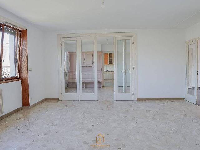 À LOUER Très bel appartement 6 pièces de 216 m² Strasbourg P