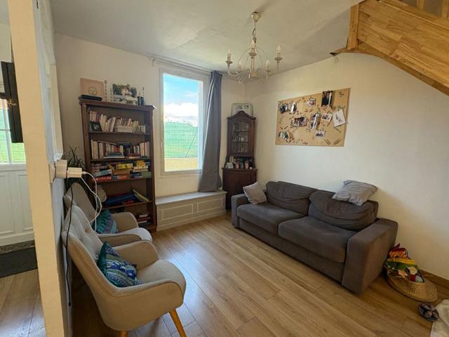 A louer un appartement de type 5 avec terrasse Quartier Bon Secours