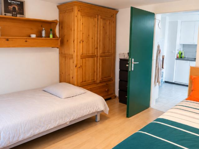 À louer un studio au rez de chaussée