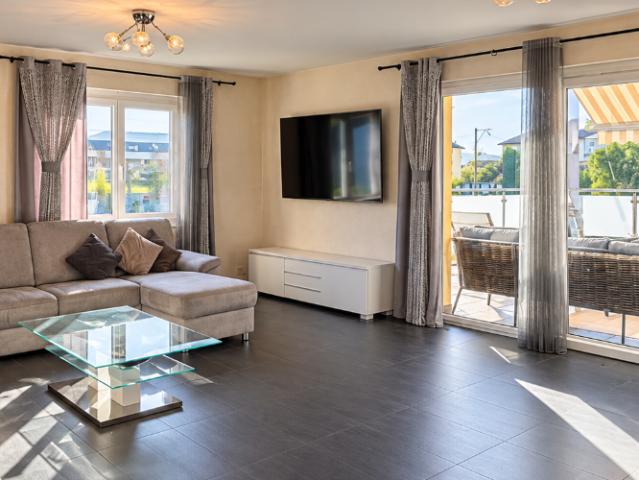 À louer un spacieux appartement de 4.5 pièces en duplex bénéficiant d'une grande terrasse