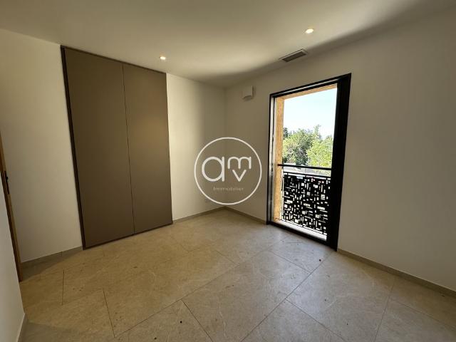 A louer Villa neuve T5 avec jardin, prestations haut de gamme Toulon Sainte Musse