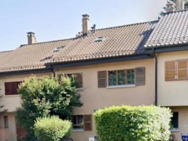 A louer Villa contiguë avec jardin à dans les hauts de Lausanne