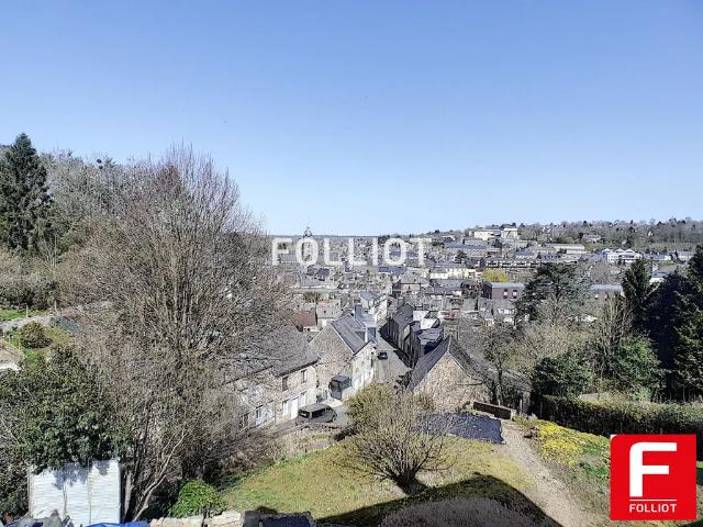 A LOUER Villedieu les Po�les Proximit� gare 26.62 m� + garage