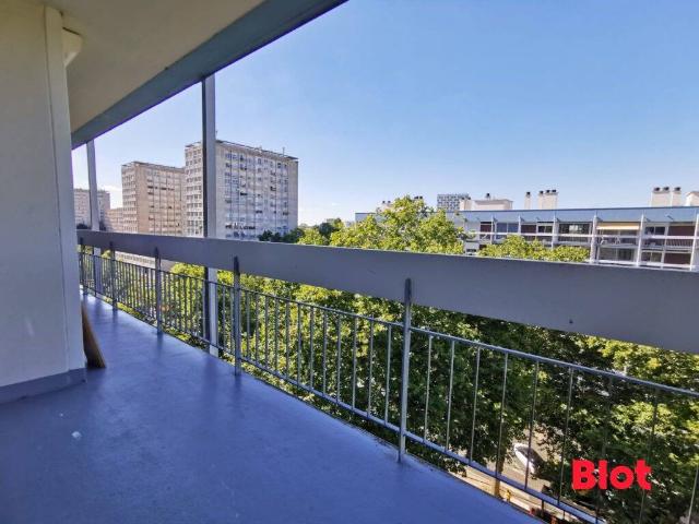 A LOUER / VILLEJEAN KENNEDY APPARTEMENT MEUBLÉ T4 75.86m²