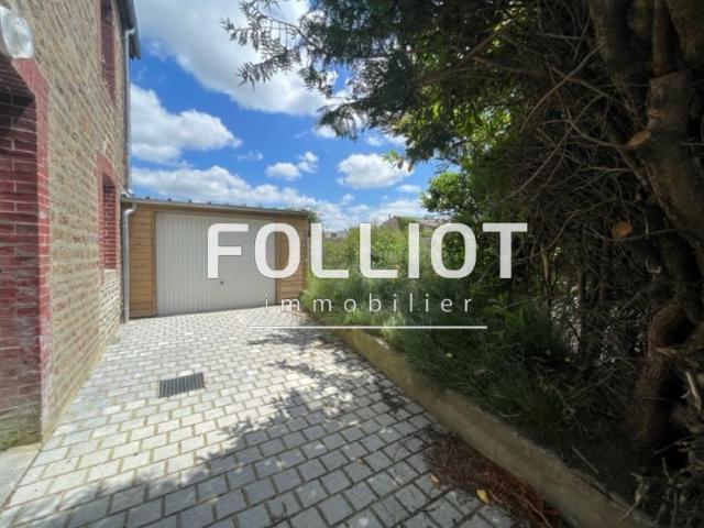 A LOUER VIRE NORMANDIE Proche commodit�s Maison de 3 PP ENTI�REMENT R�NOV�E