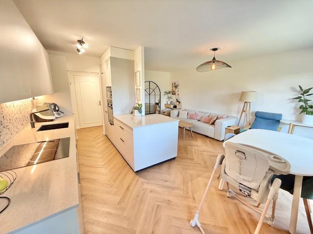 A LOUER 01220 DIVONNE LES BAINS, T3 MEUBLE PARFAIT ETAT AVEC CAVE ET PARKING