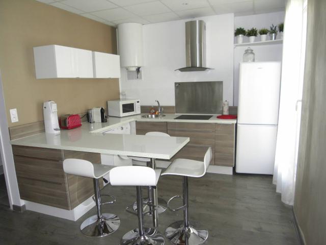 a louer 13005 baille appartement 2 pièces 46 m² location meublée
