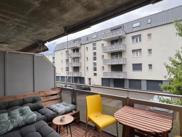 A louer 2.5 pièces au 1er étage