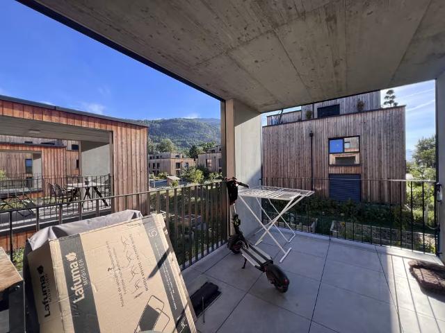 A louer 2.5 pièces avec balcon