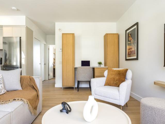 À Louer – 2 Chambres, 2 Salles De Bain