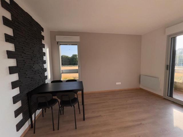 À louer 2 pièces MEUBLE avec balcon et parking Boutigny sur Essonne