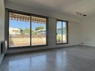 À louer – 2 pièces avec grande terrasse – Quartier Val Fleuri