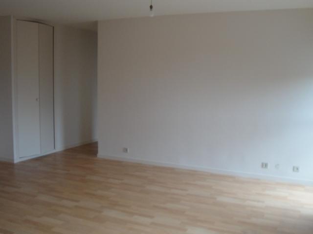 A louer 2 PIECES – quartier Castel 606€/MOIS CC