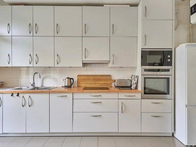 A LOUER 3P MEUBLE PORTE SAINT CLOUD