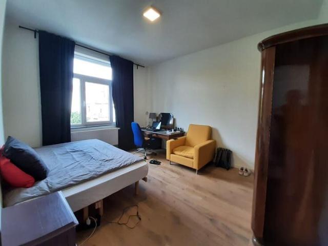 À louer – 4 chambres disponibles dans une grande maison