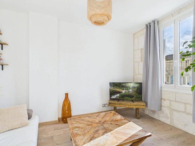A LOUER: 4 pièces au centre de Maussane Les Alpilles