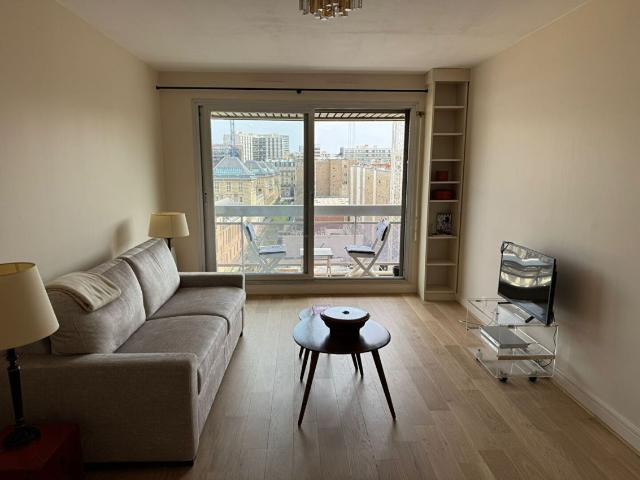 A louer 75015 Lecourbe Studio Balcon 33.5 m² location meublé