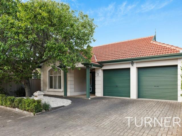 A lovely 4 bedroom family home in a much sought after neighbourhood