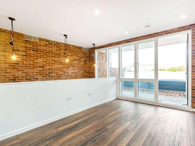 A lovely three bedroom house completed to a high standard and arranged over five floors