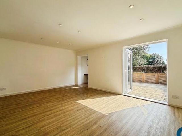 A lovely two bedroom terraced house in the popular Combe Dingle area, offering a spacious living room with additional desk space, modern kitchen, excellent hallway storage, two double bedrooms and a modern family bathroom with walk in shower. The property also benefits from low maintenance front and rear gardens