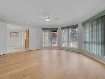 A Lovely Family Home in Sought After Location!