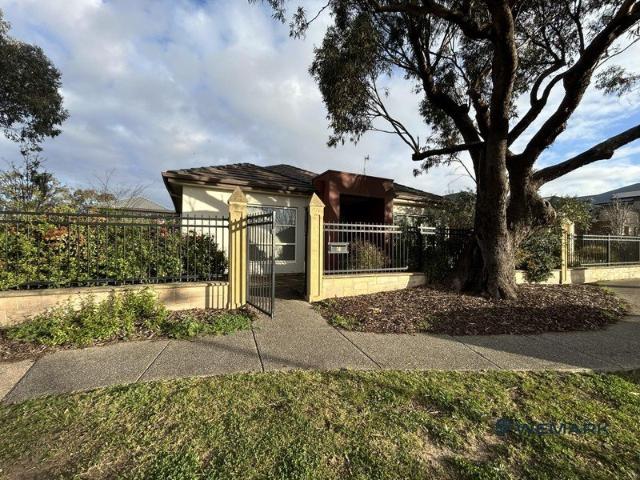 A Lovely Home in the Heart of Flagstaff Hill