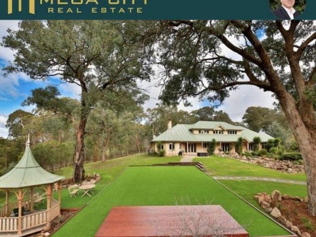 A Palace Offering the Perfect Lifestyle and Business Opportunity on this 20 acres Block