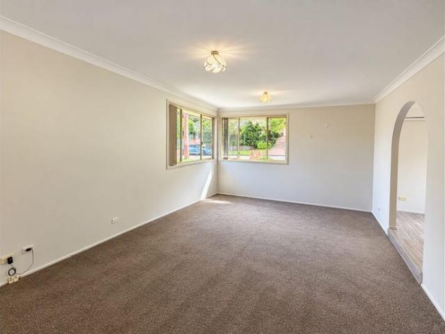 A Peaceful Ourimbah Lifestyle Awaits!