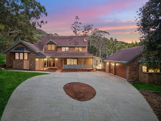 A peaceful acreage retreat in Picketts Valley