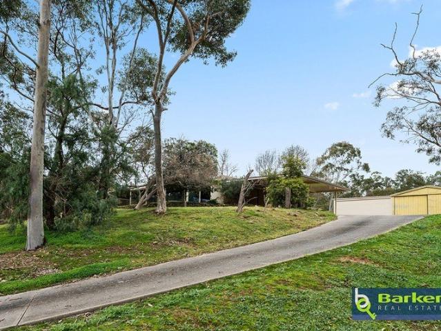 A Peaceful Bushland Lifestyle on 9.111 Hectares
