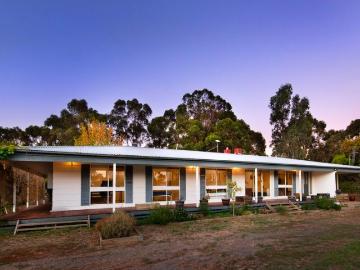 A peaceful country setting with space for the whole family to grow