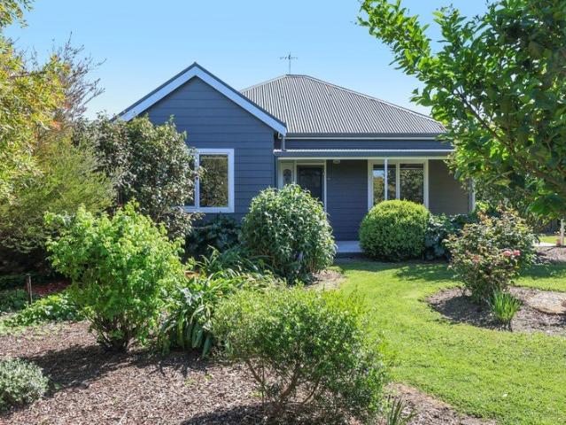 A Peaceful Country Retreat with Room to Move