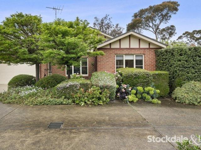 A Peaceful Garden Retreat in the Heart of Drysdale