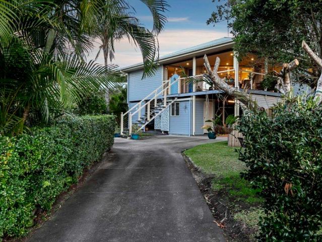 A Peaceful Home Tucked Away in the Heart of Torquay