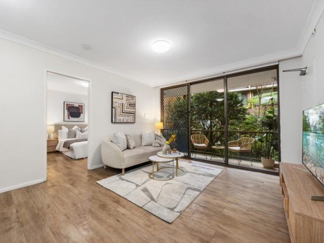 A peaceful, leafy inner city retreat with space, style and serenity