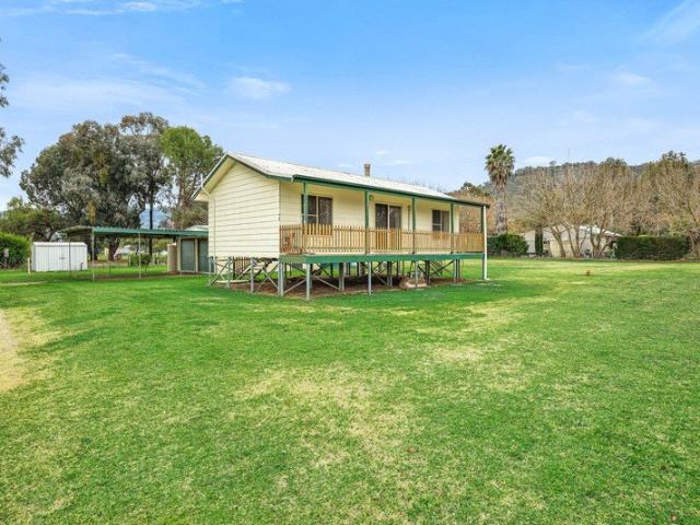 A Peaceful Lifestyle with Room to Grow